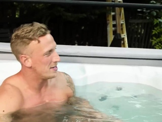 LUKE HARDY – Atlantis Deep Wants My Pole!