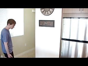 Yummy Stepmom Lends Son a Helping Handh9CbaKnL